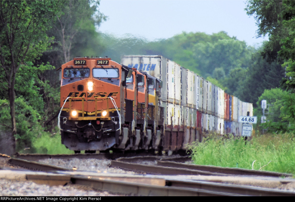 BNSF 3677